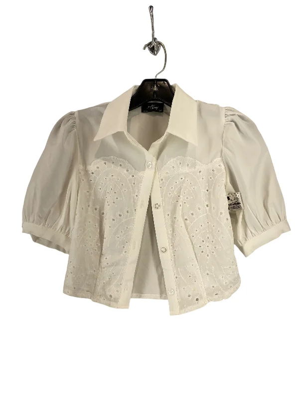 White Blouse Short Sleeve Clothes Mentor, Size Xs