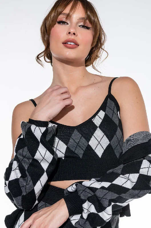 BIRDIE ARGYLE KNIT CROP TOP