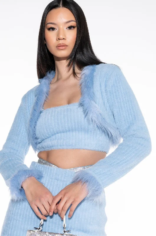 GET A CLUE FUZZY BLUE CROP SWEATER LIGHT BLUE