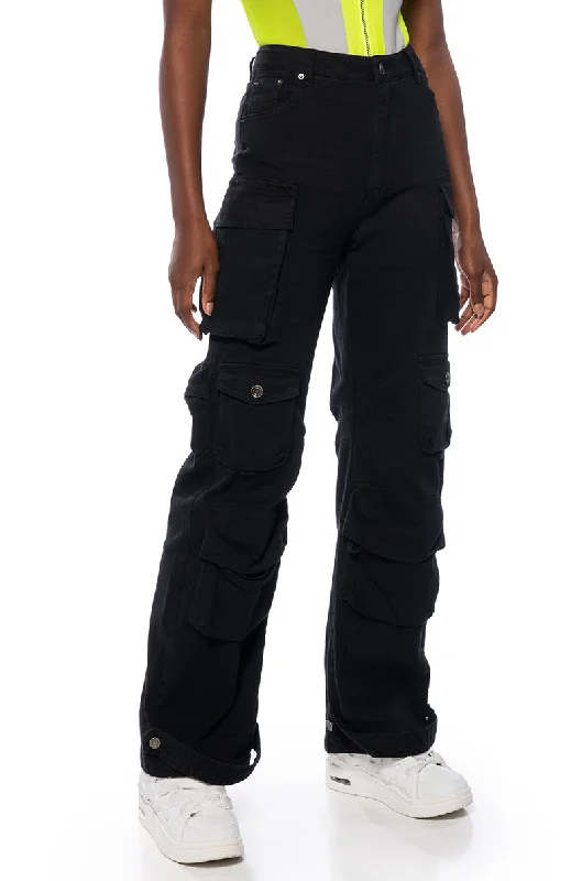 NIGHT OUT MULTI-POCKET CARGO PANT